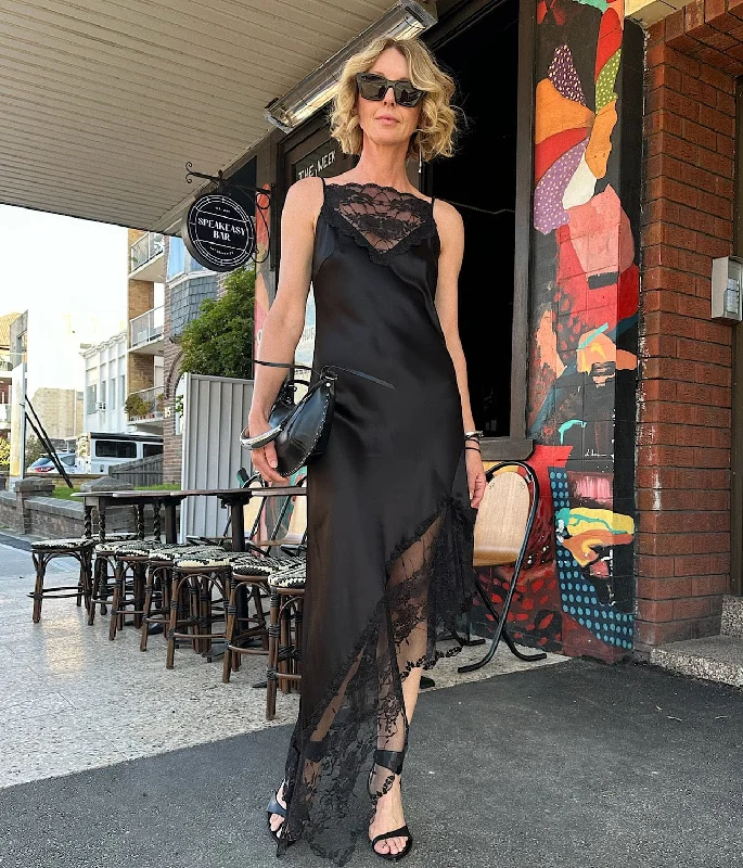 YEAR-End Clearance LAYNEE DRESS- BLACK